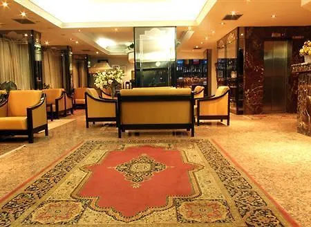 Almer Otel 3*
