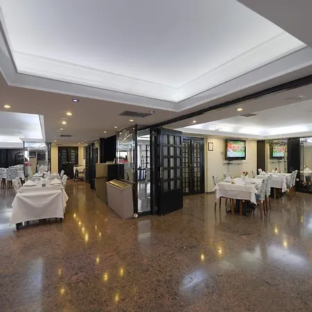 Otel Almer 3*